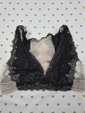 Victorias Secret Lace Sexy Large Bralette Bra Top Tank